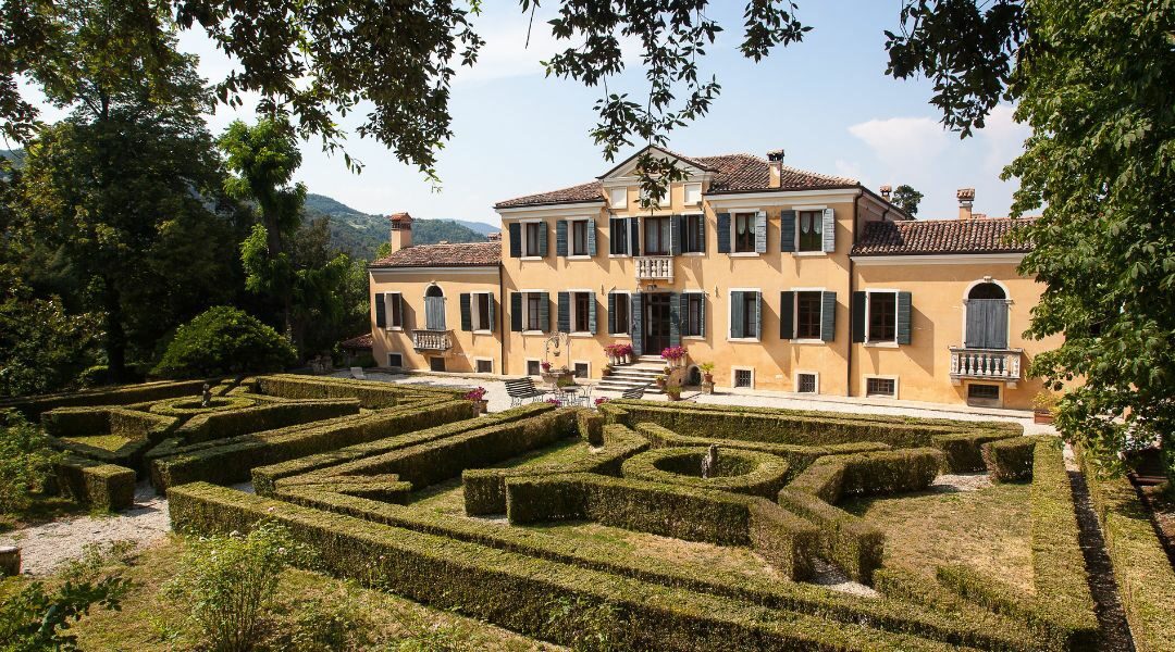 VILLA ABATE BARBIERI VERSON “a journey through history, art and sweetness”